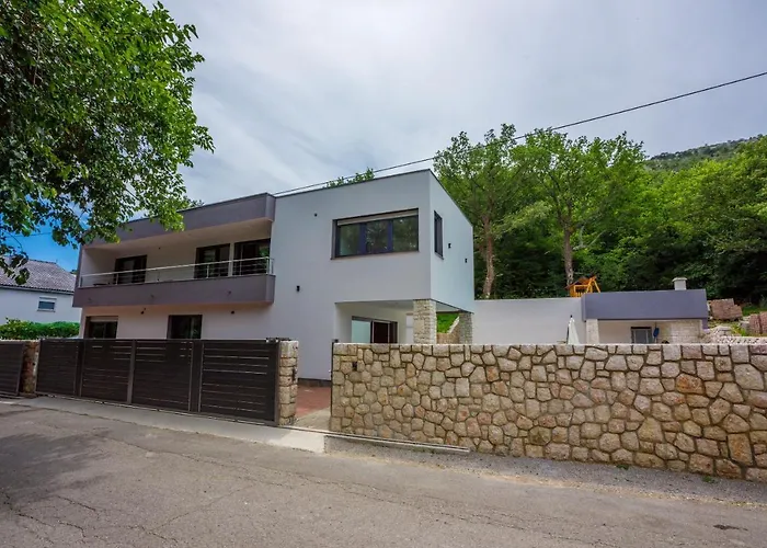 Adry 别墅 布里比尔